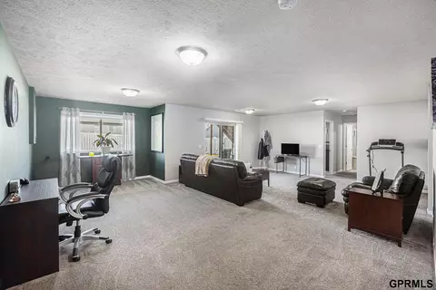 16604 Weber St, Bennington, NE 68007 photo 24