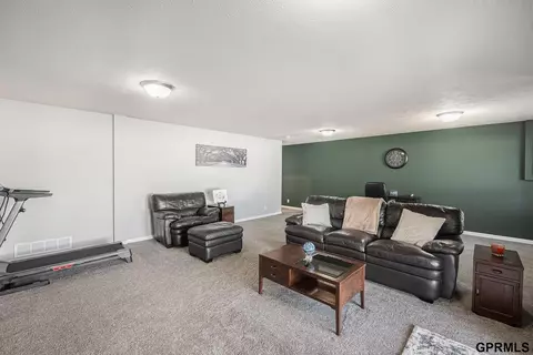 16604 Weber St, Bennington, NE 68007 photo 22