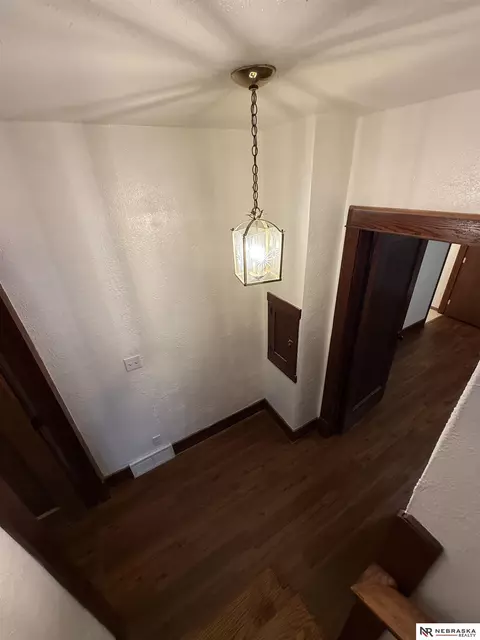 Entry Way - 2011 County Road Q Rd, Lyons, NE 68038 photo 2 of 2