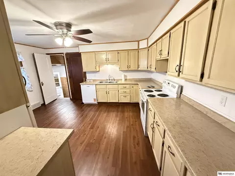 Kitchen - 2011 County Road Q Rd, Lyons, NE 68038 photo 3 of 3