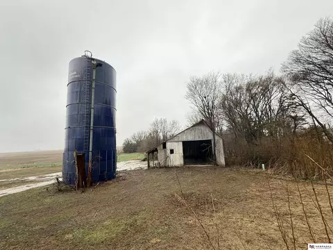 Exterior - 2011 County Road Q Rd, Lyons, NE 68038 photo 3 of 5