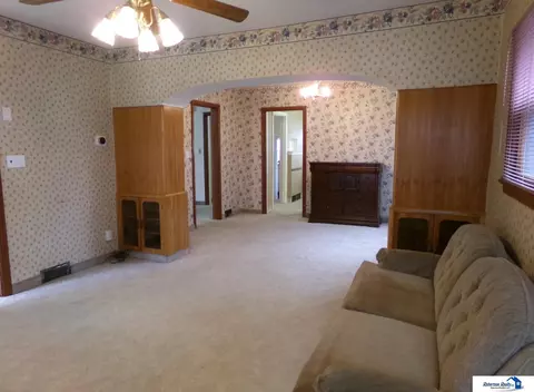 1211 Elk St, Beatrice, NE 68310 photo 9