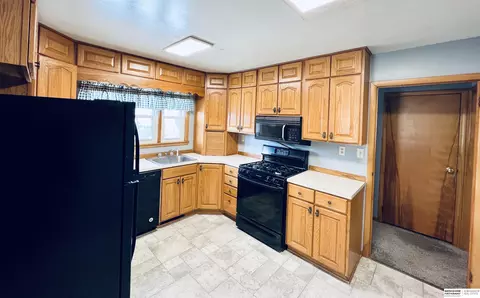 1004 Hillcrest Rd, Wayne, NE 68787 photo 9