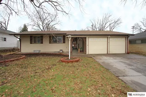 721 N 58th St, Lincoln, NE 68505