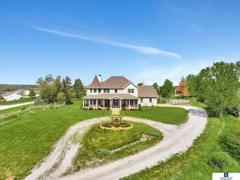 1430 Westfork Dr, Raymond, NE 68428