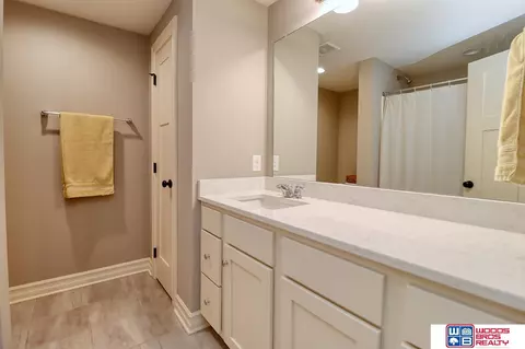 Bath - 3149 Greta Dr, Roca, NE 68430 photo 6 of 8