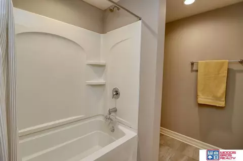 Bath - 3149 Greta Dr, Roca, NE 68430 photo 7 of 8