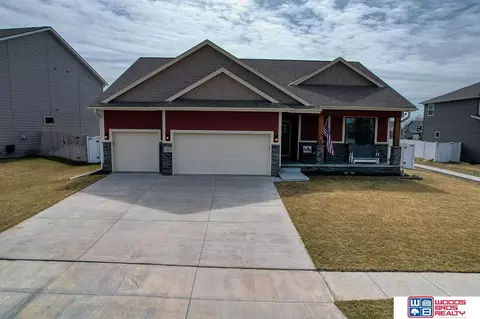 3149 Greta Dr, Roca, NE 68430