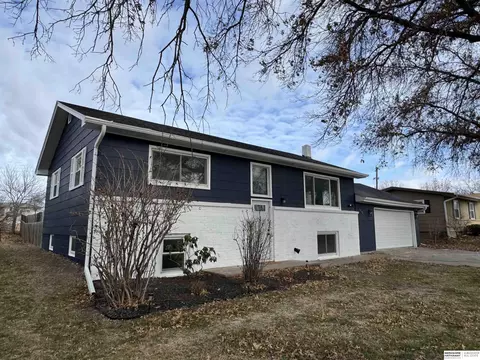 158 Washington St, Tecumseh, NE 68450