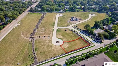 2201 Autumn Ct, Lincoln, NE 68512