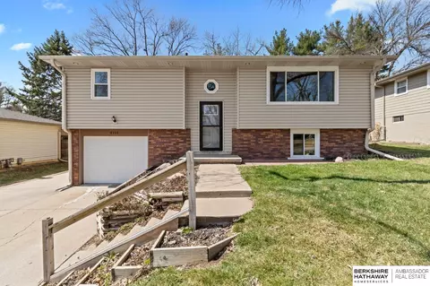 4116 N 93 St, Omaha, NE 68134