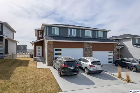 5025 W Amarillo Dr, Lincoln, NE 68528