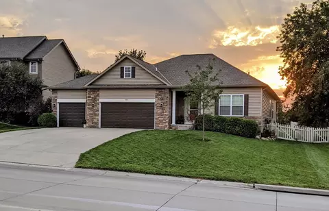 19515 Bellbrook Blvd, Gretna, NE 68028