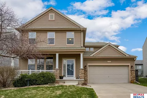 8906 N 159 Ave, Bennington, NE 68007
