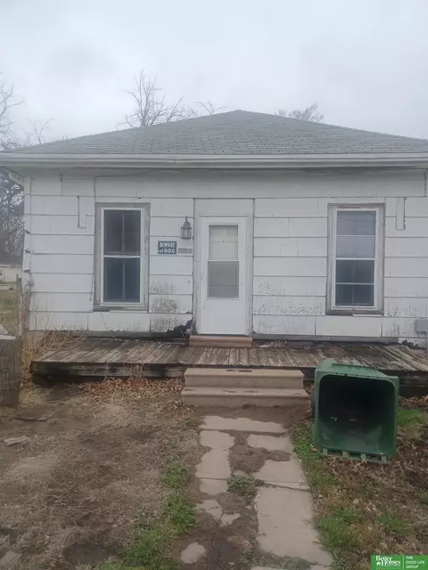 10621 N 144th St, Waverly, NE 68462