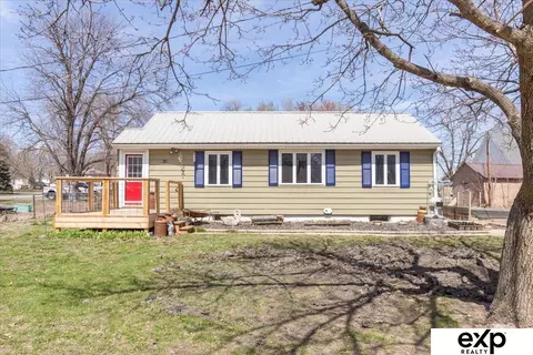 118 W 6th St, Mead, NE 68041