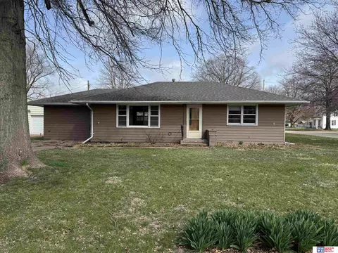 113 E 9th St, Stromsburg, NE 68666