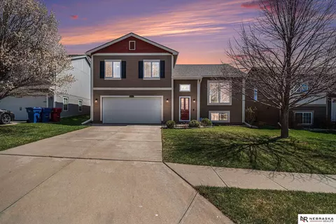 4709 N 168th Ave, Omaha, NE 68116