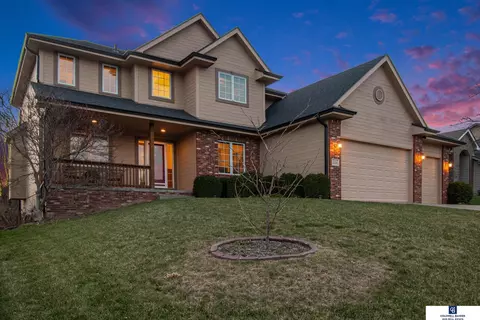 2214 N 169 St, Omaha, NE 68116