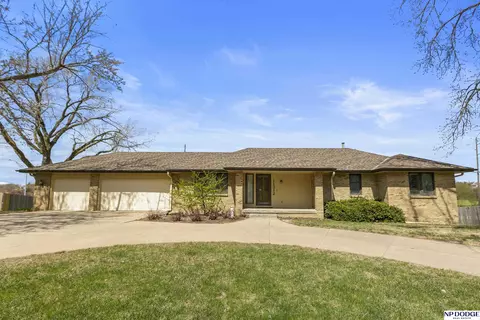 11312 Camden Ave, Omaha, NE 68164