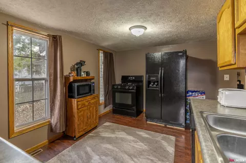 Kitchen - 709 S 11 St, Beatrice, NE 68310 photo 3 of 3