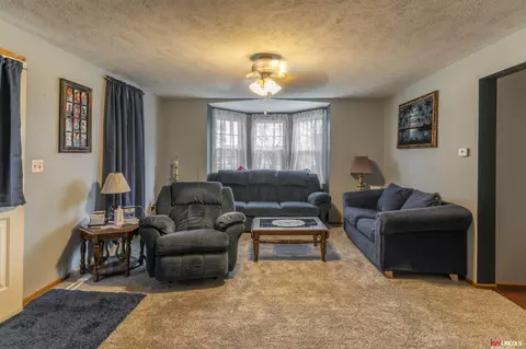 Living - 709 S 11 St, Beatrice, NE 68310 photo 2 of 3