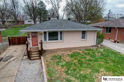 850 N 56th St, Lincoln, NE 68504