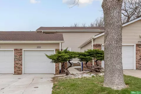 2722 Lloyd St, Bellevue, NE 68005
