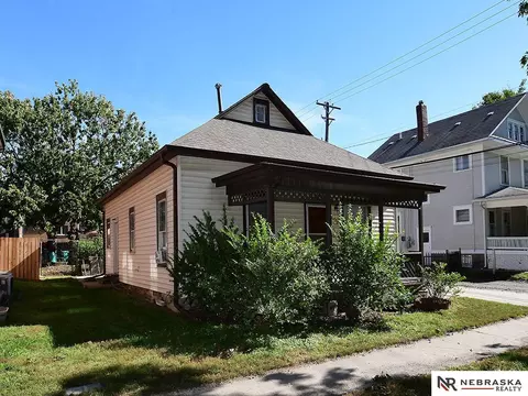 1420 S 11th St, Lincoln, NE 68502