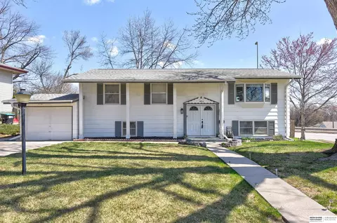 1453 N 90th Ave, Omaha, NE 68114