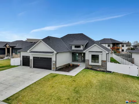 1125 S 89th St, Lincoln, NE 68520