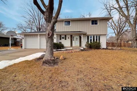 2845 Nicklaus Way, Fremont, NE 68025