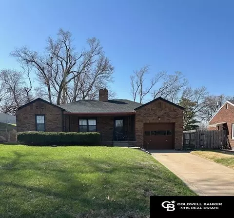 5023 Hickory St, Omaha, NE 68106