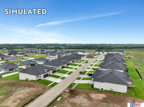 10550 Majestic Ln, Lincoln, NE 68527