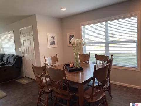 810 Matson St, Aurora, NE 68818 photo 8