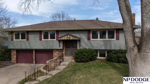 1716 Pinedale Ave, Lincoln, NE 68506