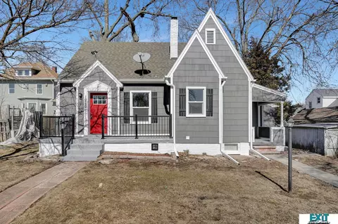 1210 19th St, Auburn, NE 68305