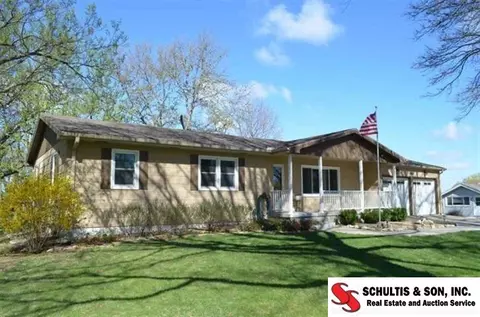 1815 H St, Fairbury, NE 68352