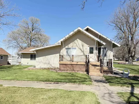 404 1st St, Hordville, NE 68846