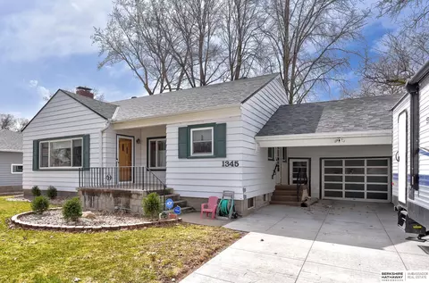 1345 N Maxwell Ave, Fremont, NE 68025