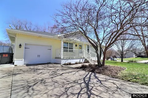 610 N 14th St, Arlington, NE 68002