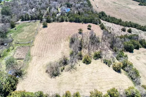 800 Pinnacle Ln, Davey, NE 68336