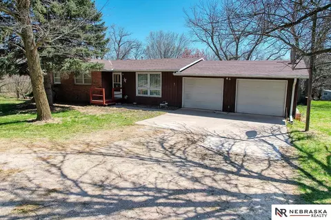 17801 Northridge Ln, Davey, NE 68336