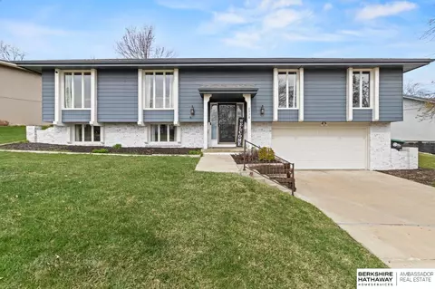 2938 S 159 Avenue Cir, Omaha, NE 68130