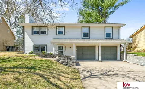 5312 S 106 St, Omaha, NE 68127