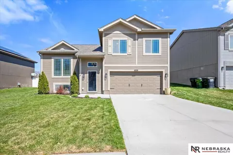 5329 S Hws Cleveland Blvd, Omaha, NE 68135