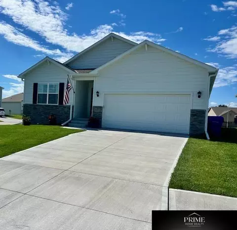4403 Schilling Dr, Bellevue, NE 68123