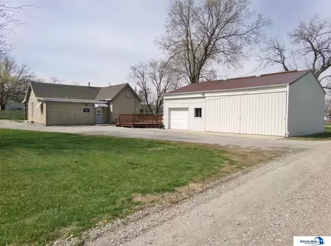 222 Graham St, Beatrice, NE 68310