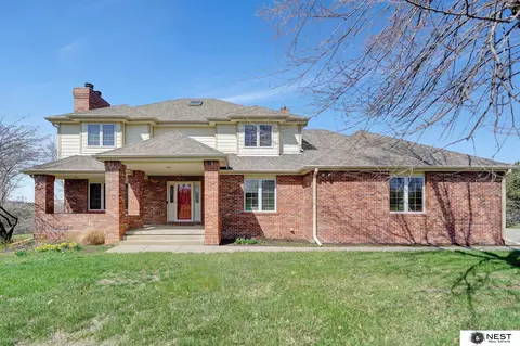15100 Plum Ridge Rd, Lincoln, NE 68527