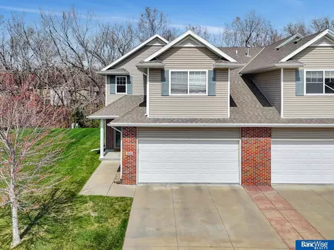 1848 N Gate Rd, Lincoln, NE 68521